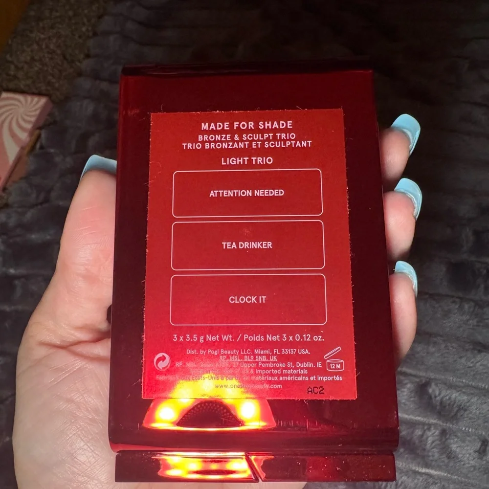 One size made for shade bronzer trio light